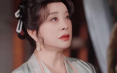 "Võ Tắc Thiên" Lưu Hiểu Khánh gây sốc ở tuổi U80