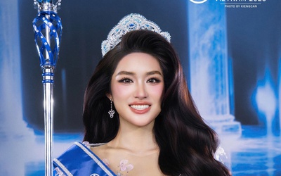 Người đẹp Phan Phương Oanh đến từ Hà Nội đăng quang Hoa hậu Thế giới Việt Nam