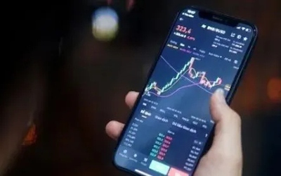Cảnh báo thủ đoạn dụ dỗ đầu tư chứng khoán, tiền ảo trên mạng để lừa đảo 