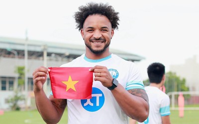 Góc khuất sau ánh hào quang của tiền đạo Xuân Son