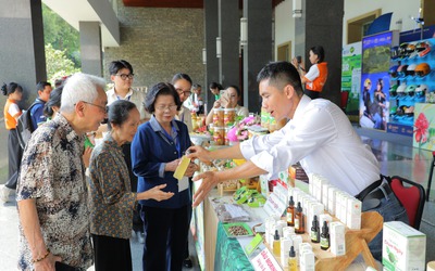 Từ niềm tin người tiêu dùng đến bài toán chiếm lĩnh thị trường của hàng Việt