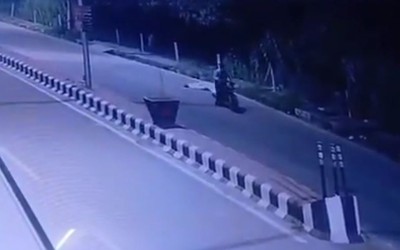 Người phụ nữ tử vong sau khi bị chồng đẩy ngã khỏi xe máy