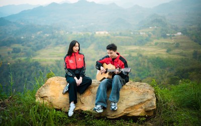 Hoa hậu Thanh Thủy "chào sân" ca hát theo cách không ai ngờ