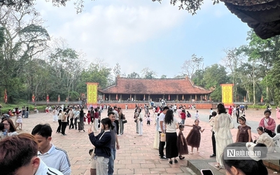 Không để du lịch tâm linh biến tướng, lợi dụng thành mê tín dị đoan