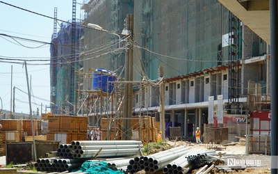 Cận cảnh đại công trường tái định cư ven sông Cà Ty, gấp rút về đích nhưng còn nhiều “nút thắt”