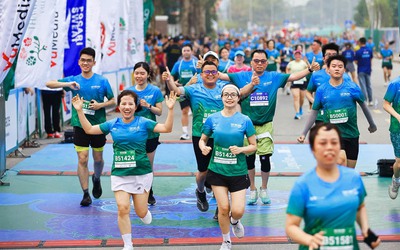 Hơn 10.000 VĐV hào hứng tham gia Tay Ho Half Marathon 2026