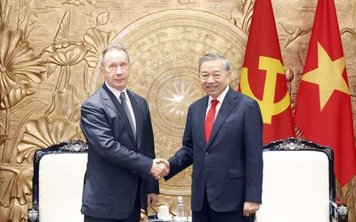 Tổng Bí thư, Chủ tịch nước Tô Lâm tiếp Giám đốc Cơ quan Vệ binh quốc gia Nga