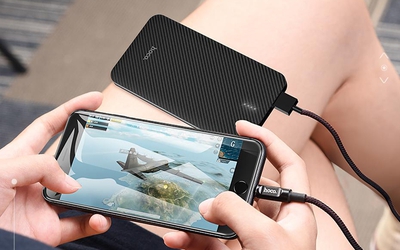 Thói quen dùng sạc dự phòng nhiều người mắc phải, âm thầm “bào mòn” điện thoại