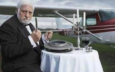 Dị nhân “Ngài Ăn Tuốt” khiến thế giới rùng mình