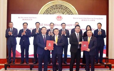 Trao 10 MoU Việt  – Trung về đường sắt, logistics, hàng không, chuyển đổi số