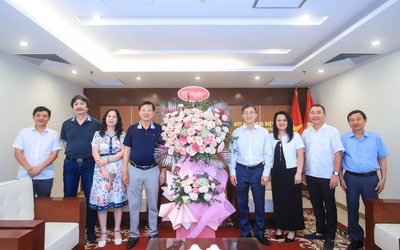 Tạp chí Đời sống và Pháp luật chúc mừng 71 năm Ngày Truyền thống Hội Luật gia Việt Nam