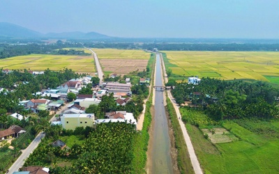 Sống bất an bên dòng kênh "tử thần"