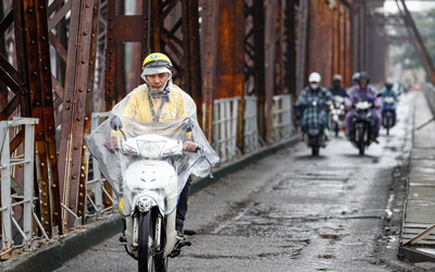 Dự báo thời tiết 22/4: Miền Bắc đón không khí lạnh dồn dập gây mưa diện rộng, cảnh báo dông lốc