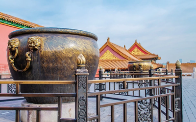 Bí ẩn gây sốc: Hàng trăm chum nước "khổng lồ" ở Tử Cấm Thành không bao giờ đóng băng, vì sao?