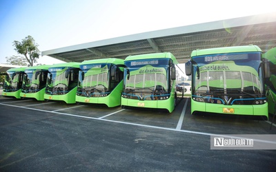 Gần một nửa số xe buýt Hà Nội sẽ “xanh hoá” vào cuối 2026