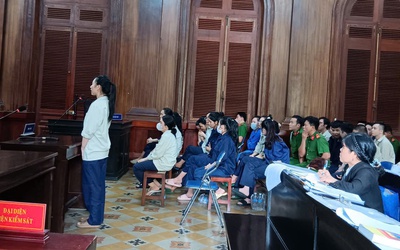 Hàng trăm người bị rút sạch tiền trong tài khoản thế nào?