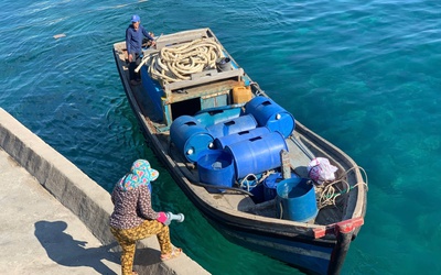 Nước ngầm suy giảm, sản xuất chật vật: Lý Sơn tính chuyện giải "cơn khát" dài hạn