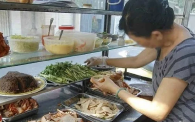 Đề xuất phạt đến 4 triệu đồng nếu để móng tay dài khi bán đồ ăn