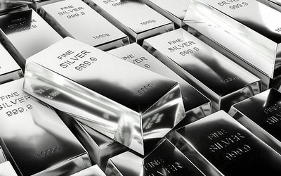 Giá bạc hôm nay (27/4): Đầu tuần, giá bạc trong nước và thế giới đồng loạt lao dốc