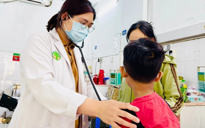 Số ca ngộ độc thực phẩm ở trường tiểu học Tp.HCM tăng lên 46