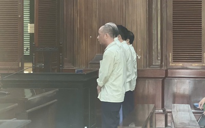 Hàng triệu hộp sữa được nhập lậu nhờ “bôi trơn” hồ sơ