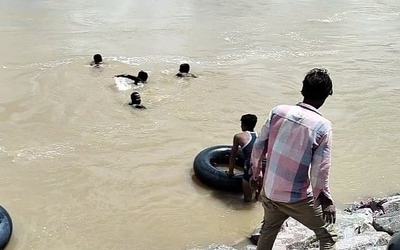 Đi tắm ao, 3 đứa trẻ tử vong thương tâm