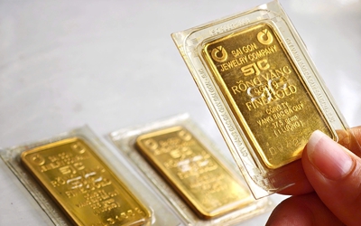 Giá vàng tăng hơn 80% sau một năm