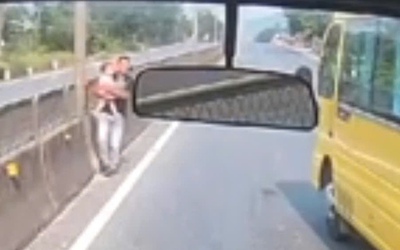 Cứu người và phạm luật