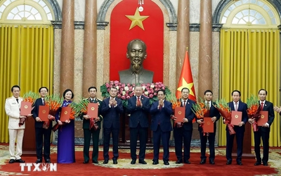 Tổng Bí thư, Chủ tịch nước Tô Lâm trao quyết định bổ nhiệm các thành viên Chính phủ