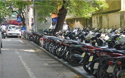 Hà Nội chính thức tăng phí sử dụng vỉa hè để trông xe