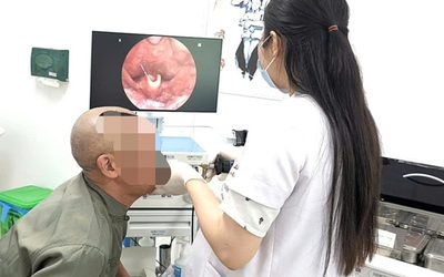 Nhai đá sau vận động, người đàn ông 66 tuổi suýt mất mạng chỉ vì sai lầm này