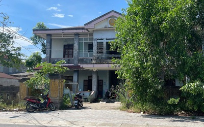 Điều tra nghi án chồng cũ dùng dao tấn công vợ trọng thương rồi tự sát