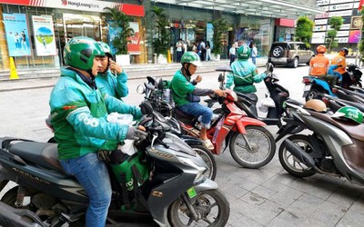 Hà Nội dự kiến có quy định mới dành cho xe ôm, shipper chạy xe xăng