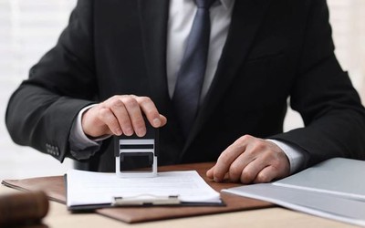 Từ 1/1/2027, 6 loại giao dịch này không còn bắt buộc phải công chứng