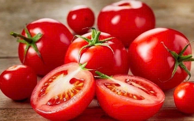 Những công dụng tuyệt vời khi ăn cà chua sống