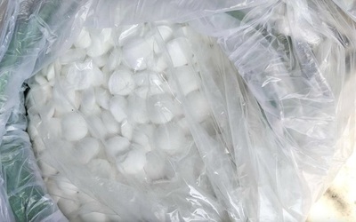 Phá đường dây vận chuyển hơn 2,4 tấn xyanua xuyên biên giới, khởi tố 35 đối tượng