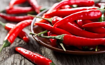 Ăn ớt 3 bữa mỗi ngày, người đàn ông 56 tuổi xuất hiện dấu hiệu “lạ”