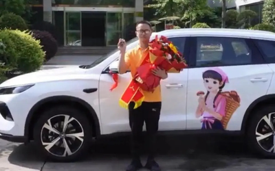 Lao xuống sông cứu 3 người trong đêm, người đàn ông được tặng xe hơi gần 600 triệu đồng