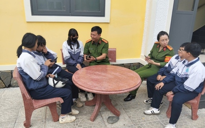 Học sinh nghỉ hè cần cảnh giác với người lạ trên mạng