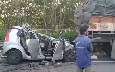 Ô tô tông đuôi xe tải khiến 6 người tử vong, hiện trường đau lòng
