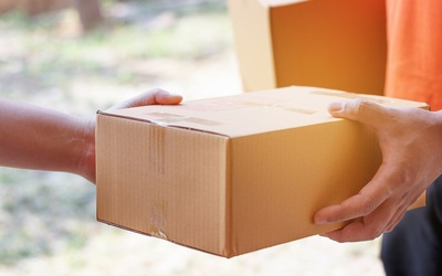 Cảnh báo thủ đoạn giả nhân viên giao hàng, dàn dựng tình huống để lừa đảo