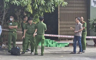 Người đàn ông tử vong trước cửa nhà sau cuộc gọi bí ẩn lúc gần sáng