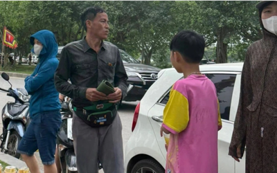Người bán nước lao xuống hồ sâu cứu vận động viên: Khoảnh khắc lay động lòng người