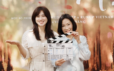 Nữ nghệ sĩ Hồng Đào gây bất ngờ khi từ "mẹ chồng hụt" thành "mẹ ruột" của Phương Anh Đào