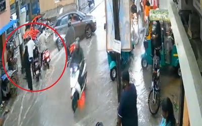 Đang dắt xe trên đường, nam thanh niên bị điện giật tử vong