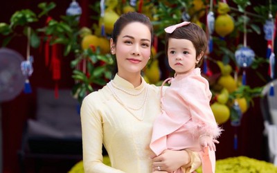 Ca sĩ Nhật Kim Anh hạnh phúc viên mãn với "tình yêu đặc biệt" ở tuổi 41