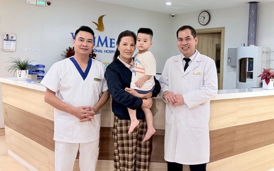 Vinmec Hạ Long cứu bé trai 2 tuổi khỏi nguy cơ biến chứng do bệnh lý ống phúc tinh mạc