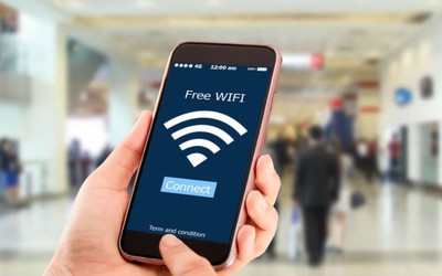 Dùng Wi-Fi công cộng, tuyệt đối tránh 3 điều này kẻo "mất sạch tiền"