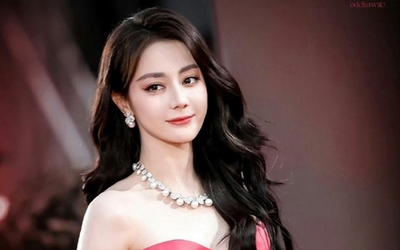 Nữ diễn viên Địch Lệ Nhiệt Ba gây sốt khi trở lại thảm đỏ