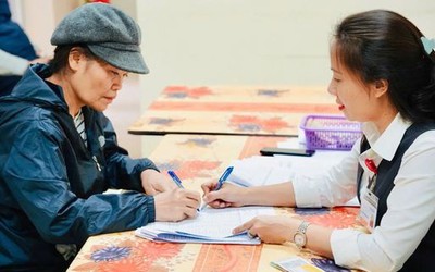 Người lao động nhận hết trợ cấp thất nghiệp rồi mới lĩnh lương hưu, có được không?